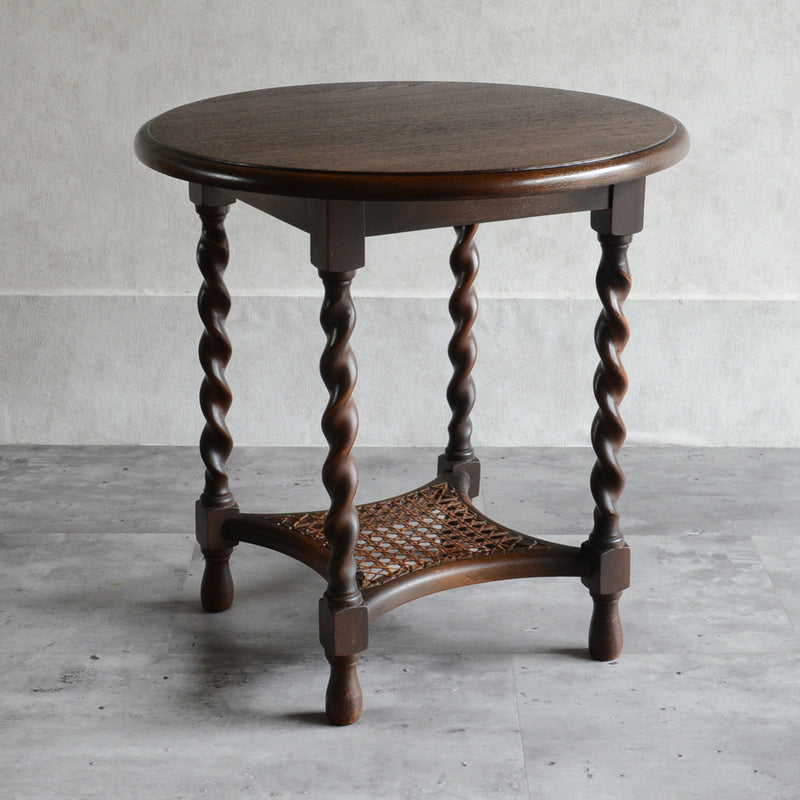 クラシックサイドテーブル　ラタン棚付03