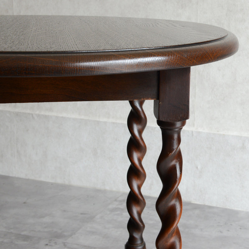 クラシックサイドテーブル　ラタン棚付03