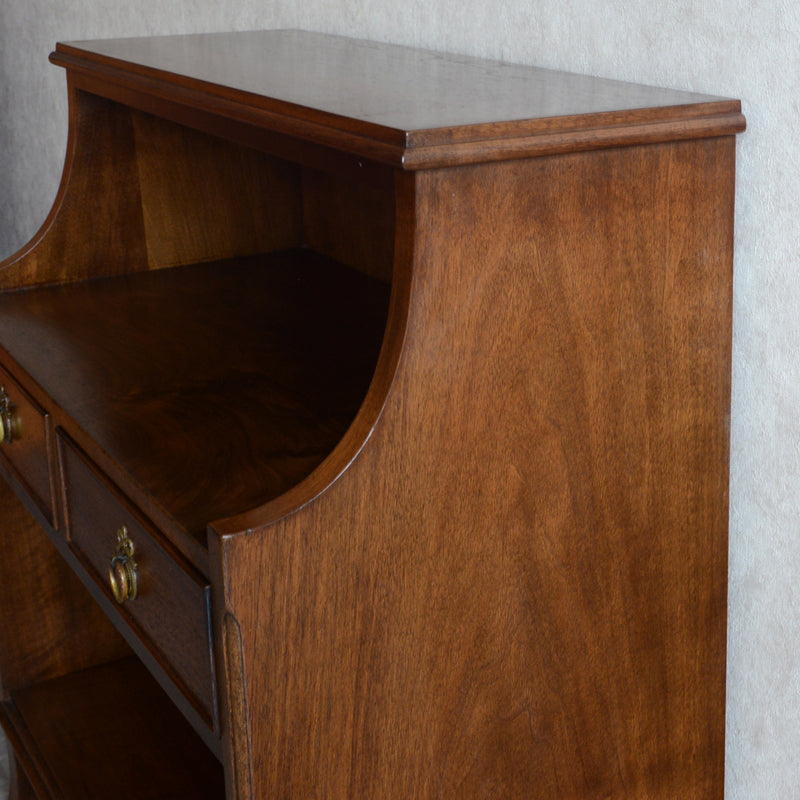 クラシック　抽斗付サイドキャビネット/ブックシェルフ