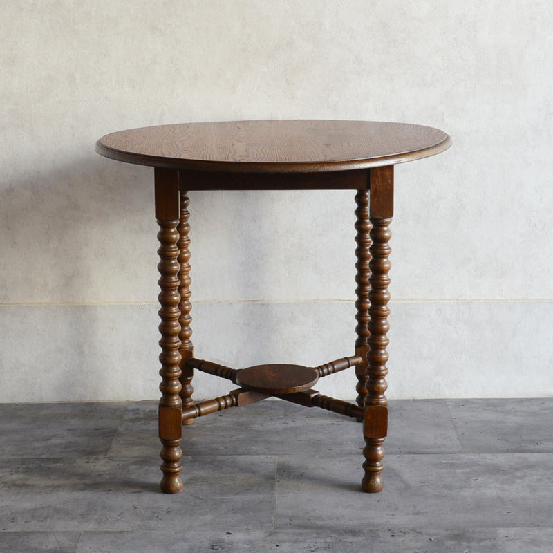 クラシック　ラウンドサイドテーブル10