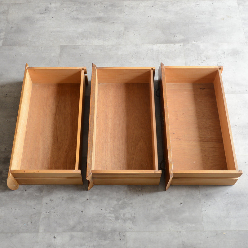 ベルギークラシックオークチェスト(3段）