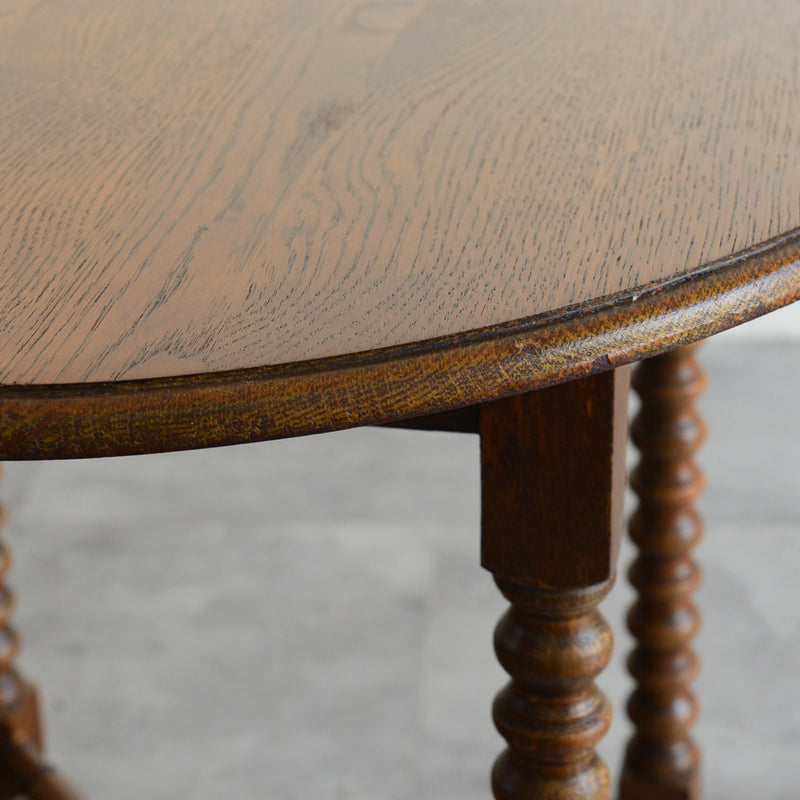 クラシック　ラウンドサイドテーブル10