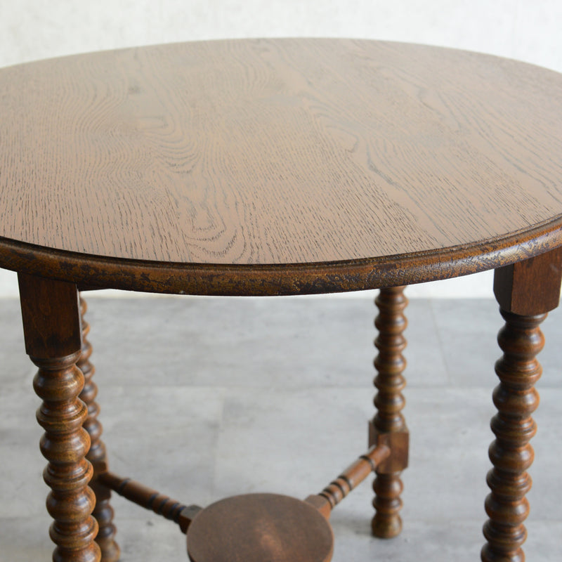 クラシック　ラウンドサイドテーブル10