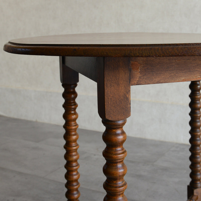 クラシック　ラウンドサイドテーブル10