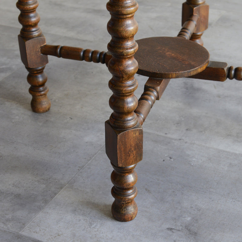 クラシック　ラウンドサイドテーブル10