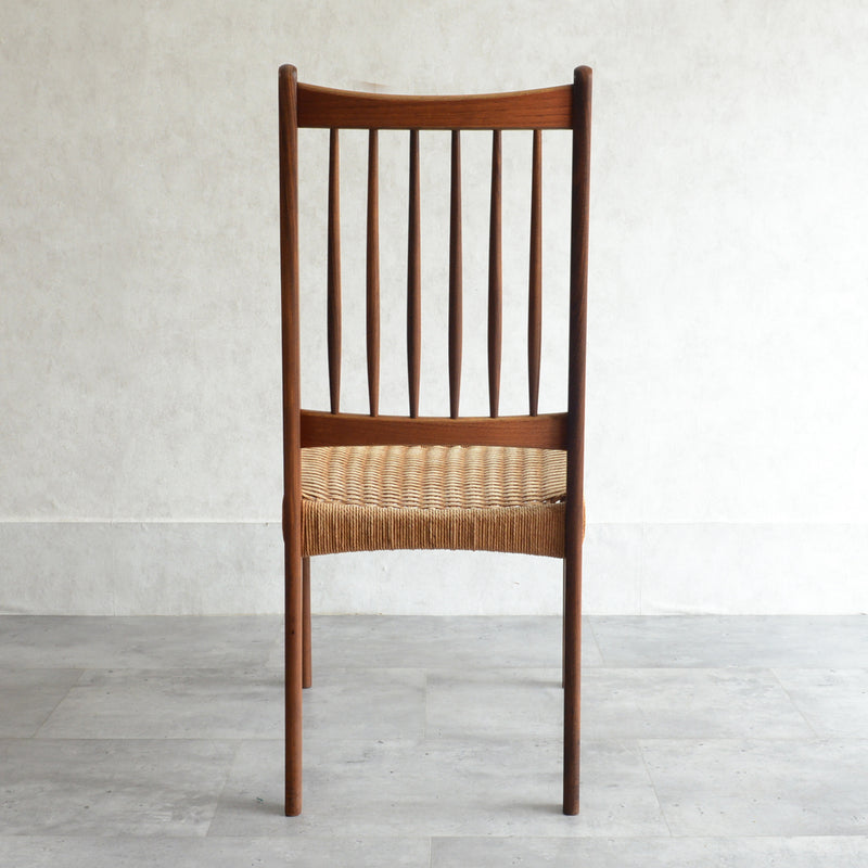 Arne Hovmand Olsen　ペーパーコードチェア D