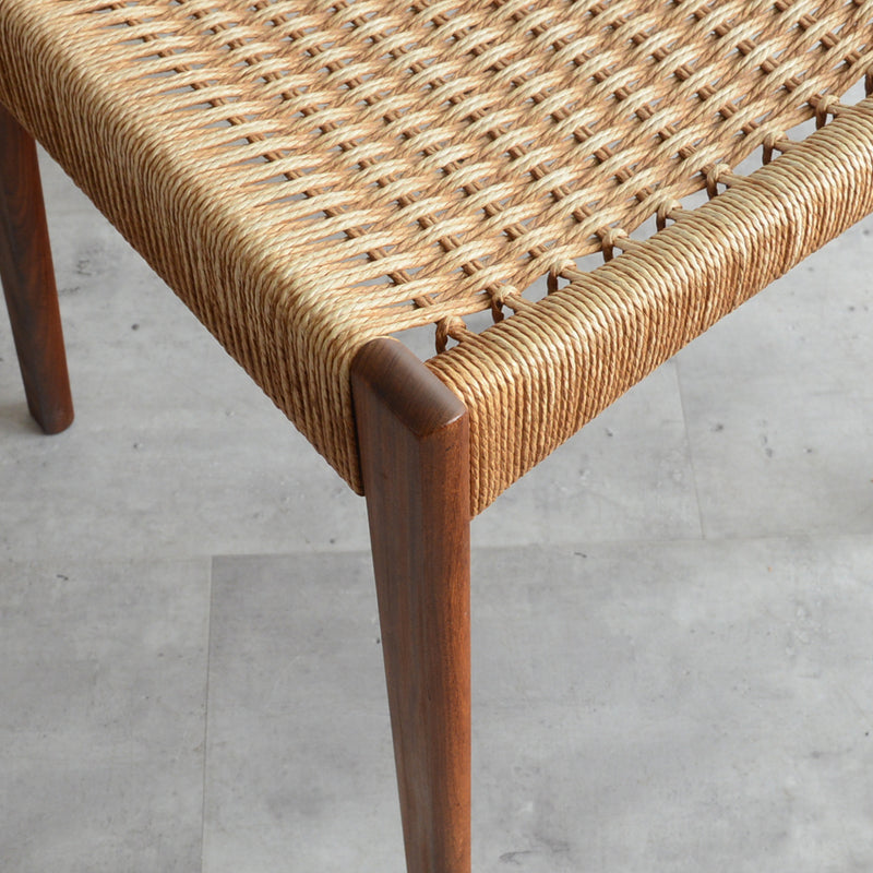 Arne Hovmand Olsen　ペーパーコードチェア D