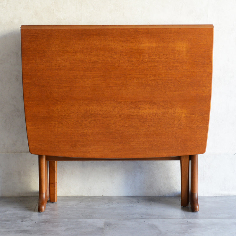 LE GATE ヴィンテージ　ゲートレッグ　エクステンション ダイニングテーブル01