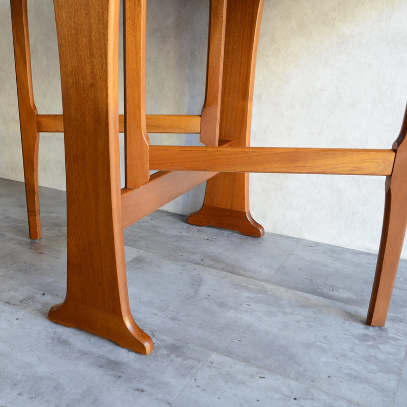 LE GATE ヴィンテージ　ゲートレッグ　エクステンション ダイニングテーブル01