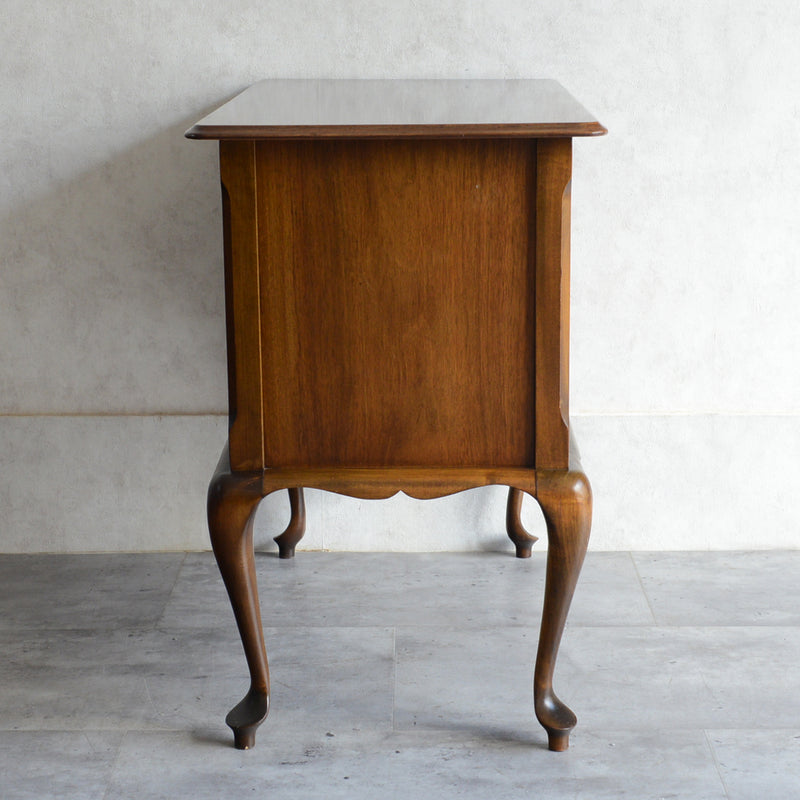 イギリス クラシック  マホガニー キャビネット09 鍵付き