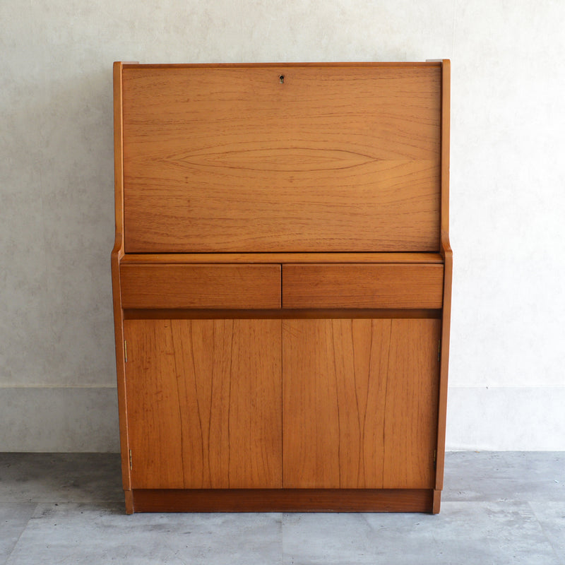 Remploy レンプロイ　ライティングビューロー