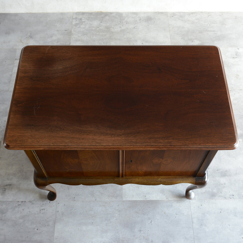 イギリス クラシック  マホガニー キャビネット09 鍵付き