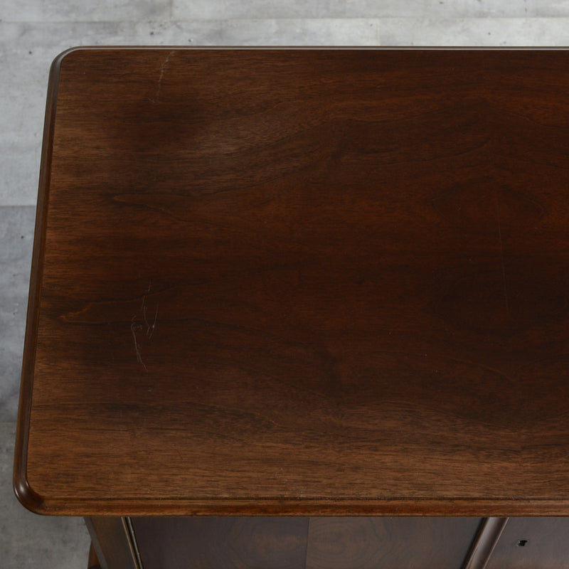 イギリス クラシック  マホガニー キャビネット09 鍵付き