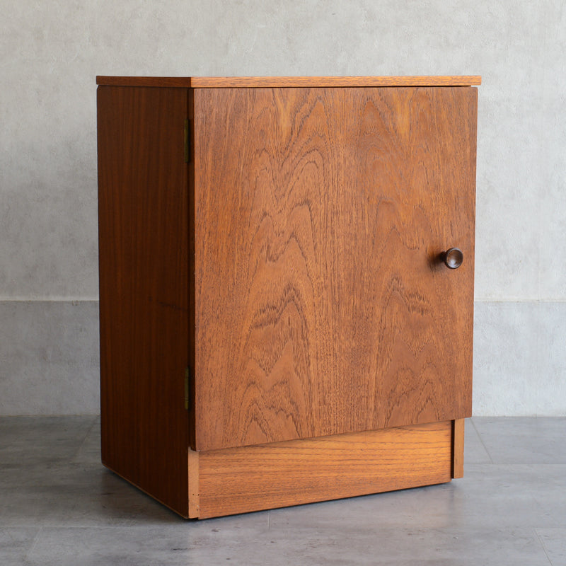 austinsuite オースティンスィート サイドキャビネット02