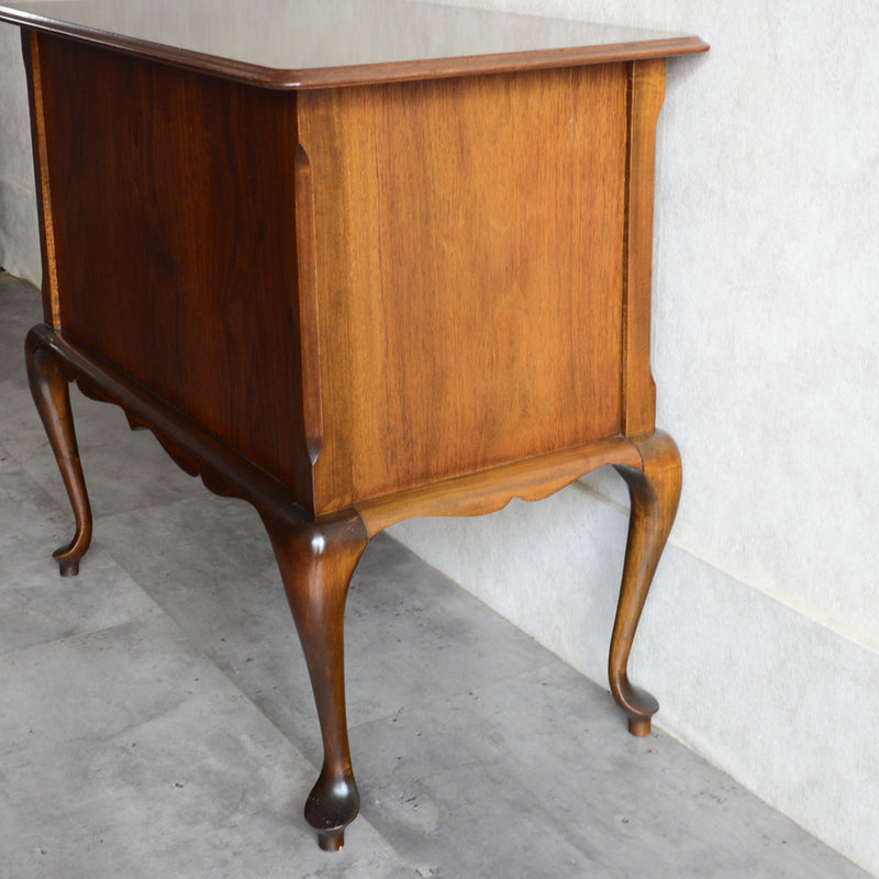 イギリス クラシック  マホガニー キャビネット09 鍵付き