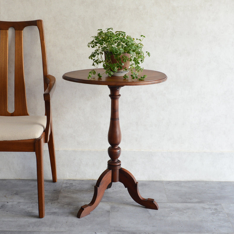 クラシックサイドテーブル　トリポッド11