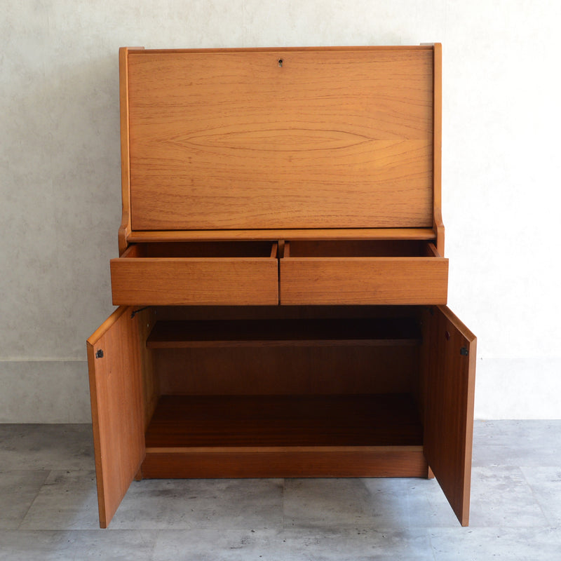 Remploy レンプロイ　ライティングビューロー