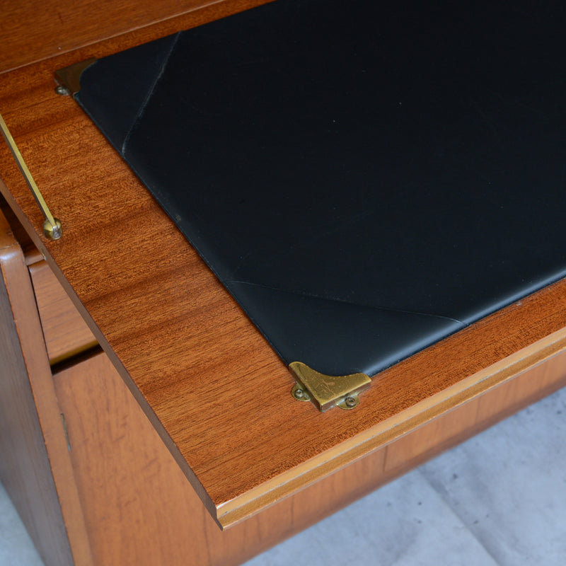 Remploy レンプロイ　ライティングビューロー