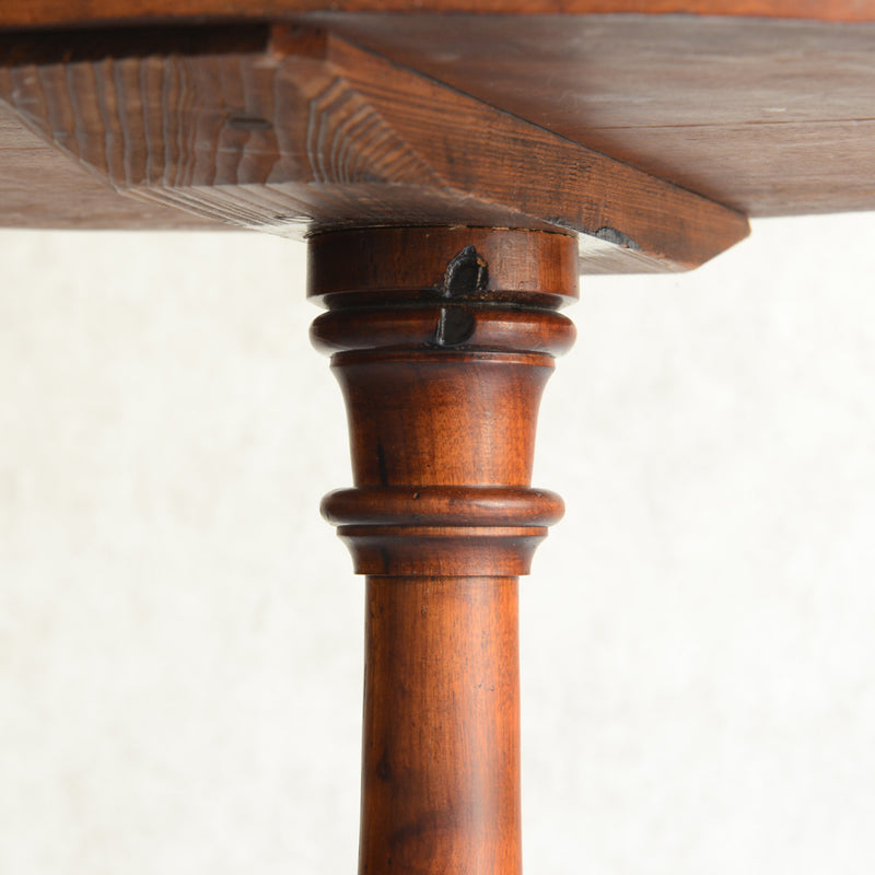 クラシックサイドテーブル　トリポッド11