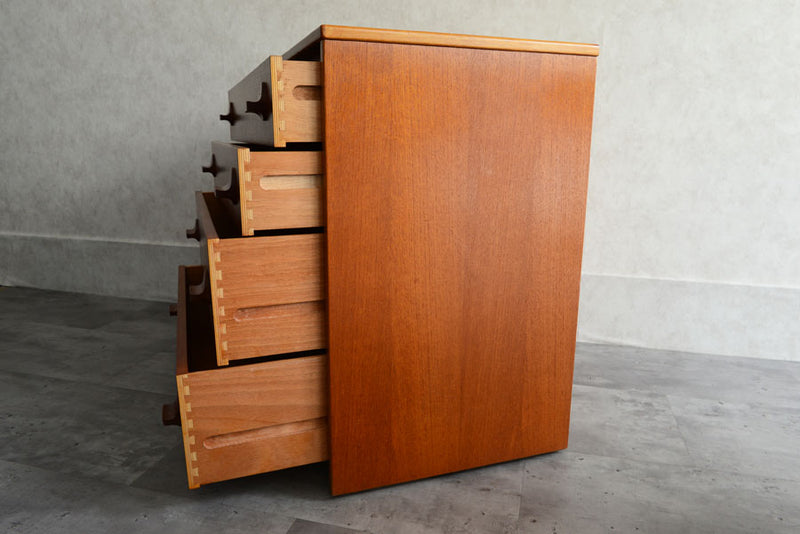 STAG　4段チェスト　幅77㎝