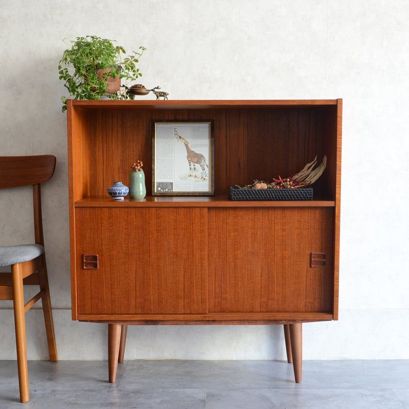 デンマーク ヴィンテージ シェルフ 5-7 木扉付