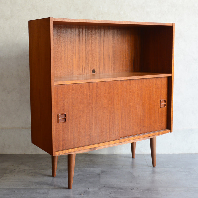 デンマーク ヴィンテージ シェルフ 5-7 木扉付