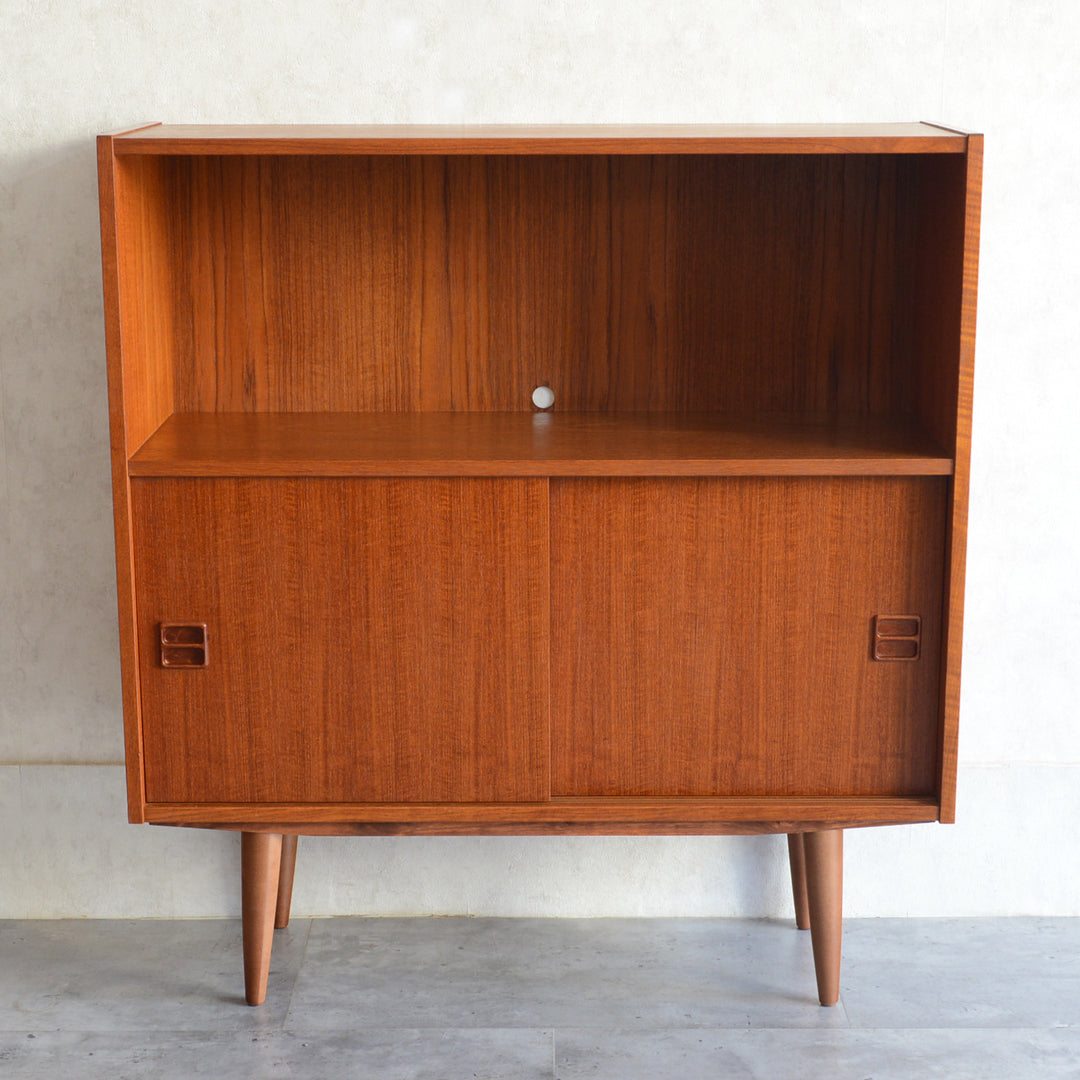 デンマーク ヴィンテージ シェルフ 5-7 木扉付