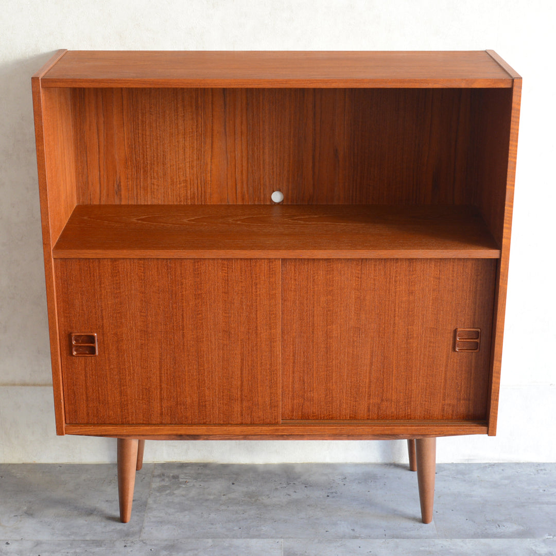 デンマーク ヴィンテージ シェルフ 5-7 木扉付