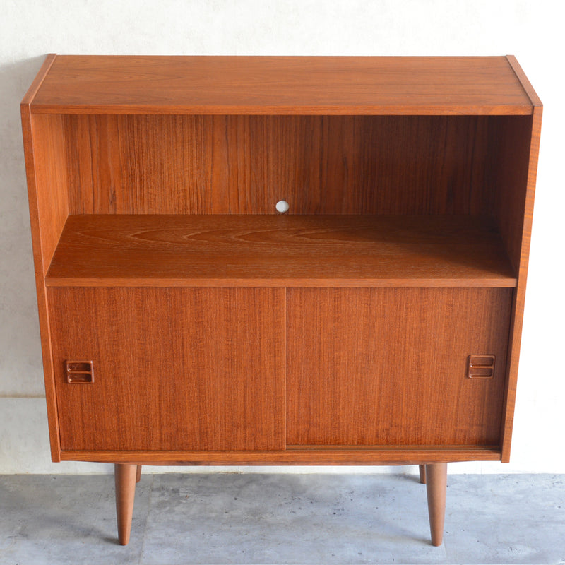 デンマーク ヴィンテージ シェルフ 5-7 木扉付