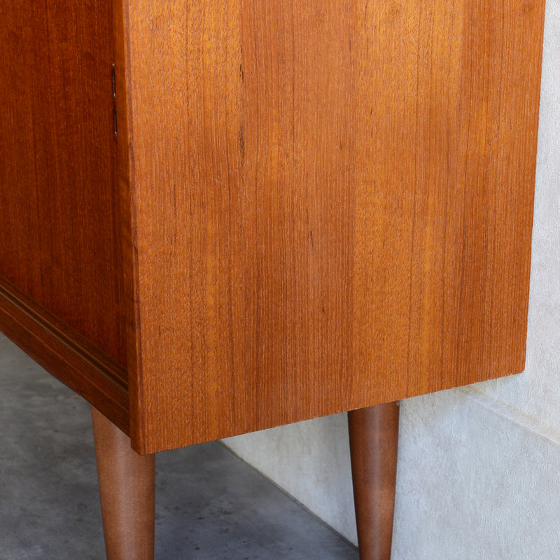 デンマーク ヴィンテージ シェルフ 5-7 木扉付