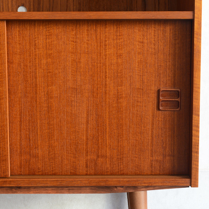 デンマーク ヴィンテージ シェルフ 5-7 木扉付