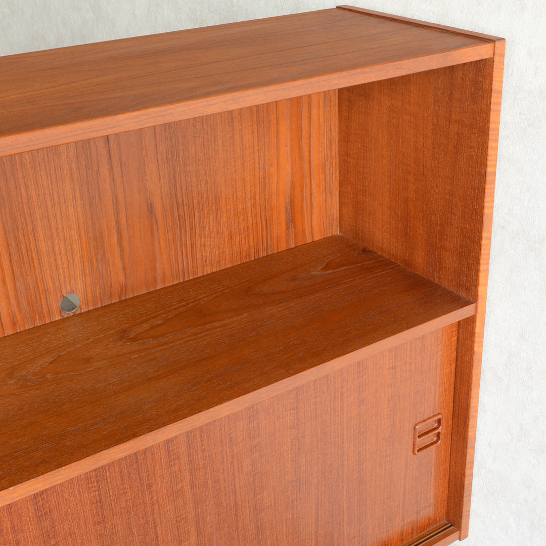 デンマーク ヴィンテージ シェルフ 5-7 木扉付