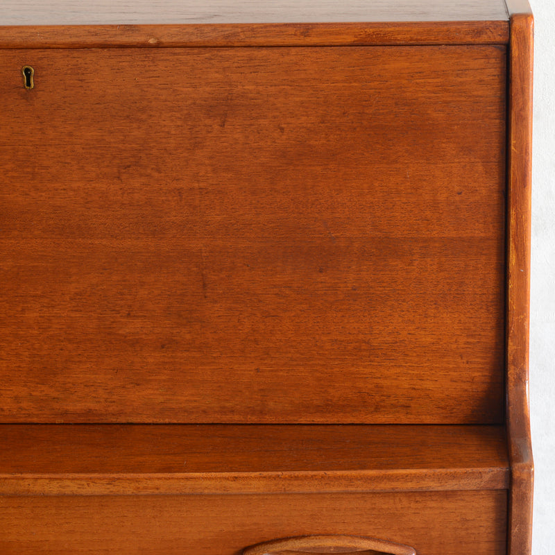 Jentique  ジェンティーク　ビューロー08