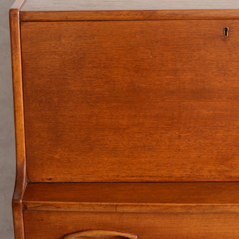 Jentique  ジェンティーク　ビューロー08