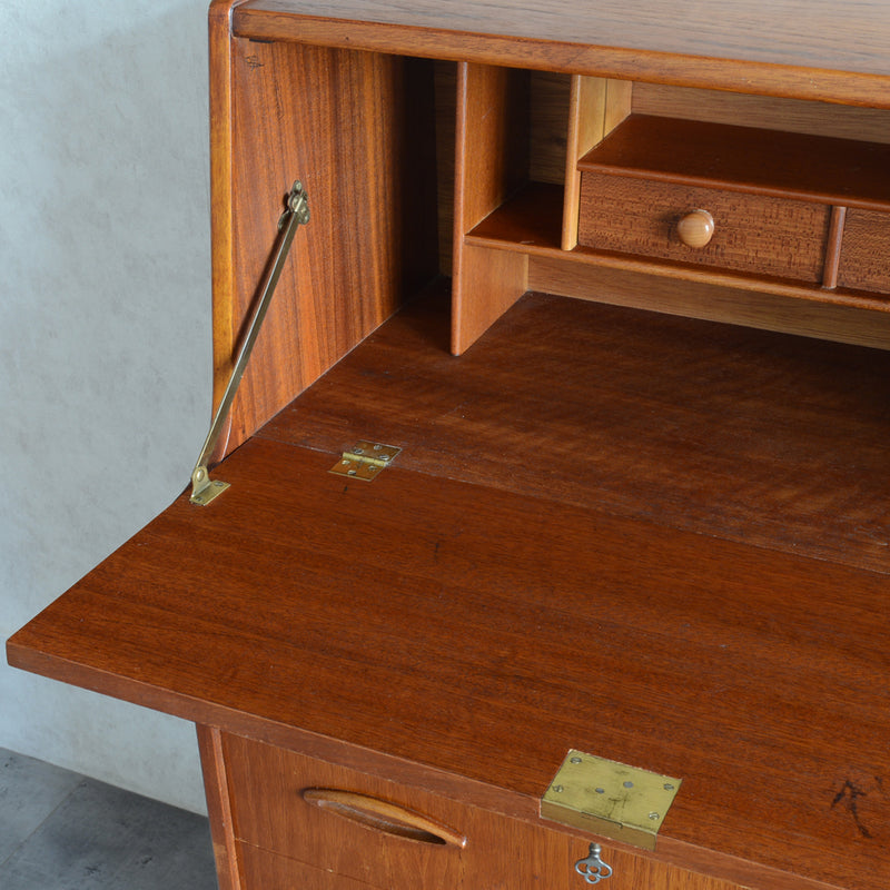 Jentique  ジェンティーク　ビューロー08