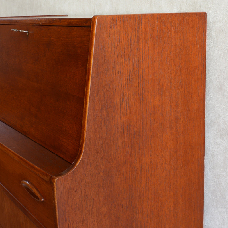 Jentique  ジェンティーク　ビューロー08