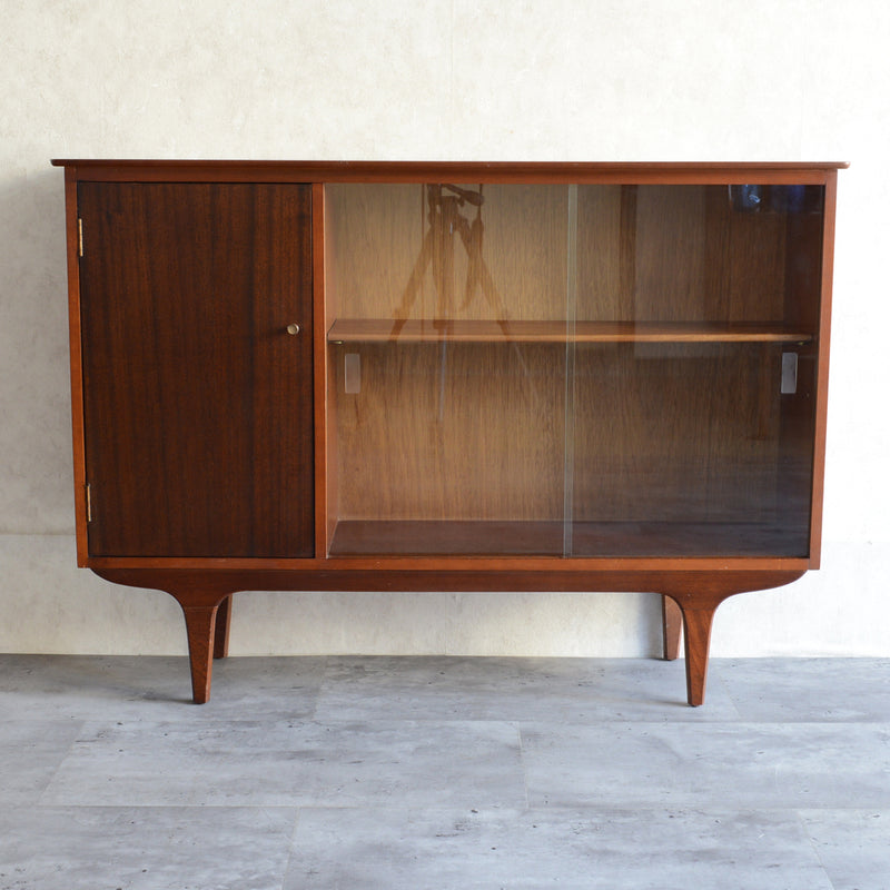 イギリス ヴィンテージ ガラス扉キャビネット 014