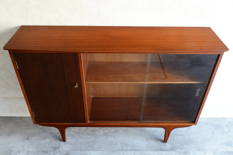 イギリス ヴィンテージ ガラス扉キャビネット 014