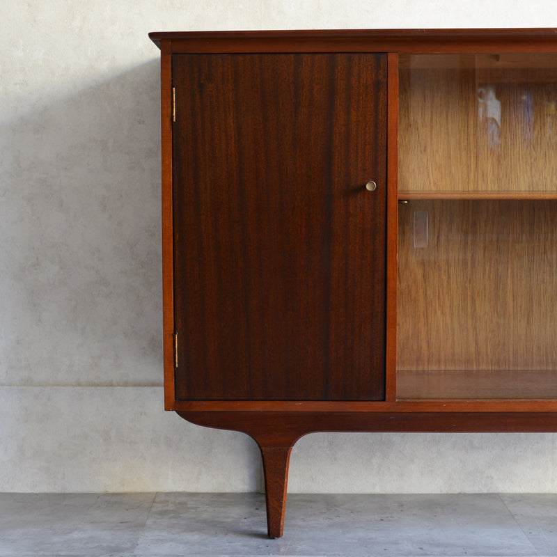 イギリス ヴィンテージ ガラス扉キャビネット 014