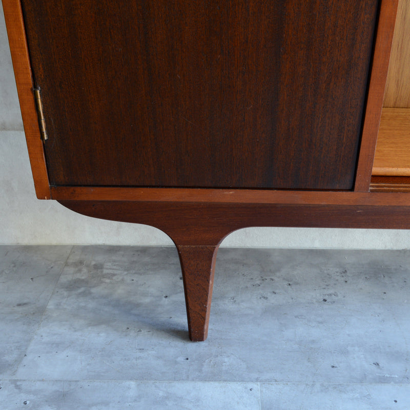 イギリス ヴィンテージ ガラス扉キャビネット 014