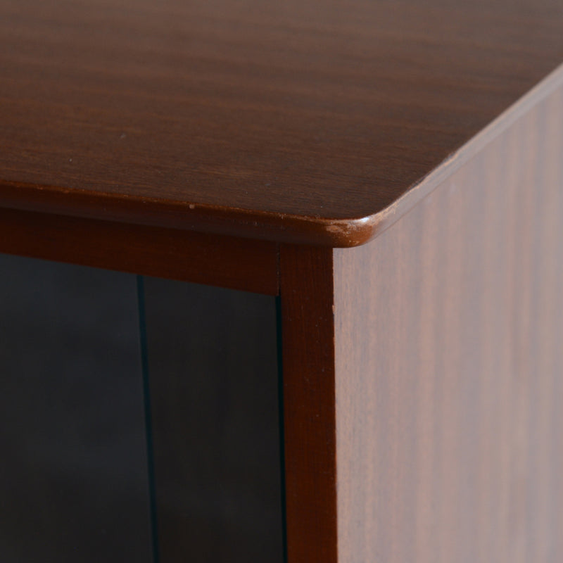 イギリス ヴィンテージ ガラス扉キャビネット 014