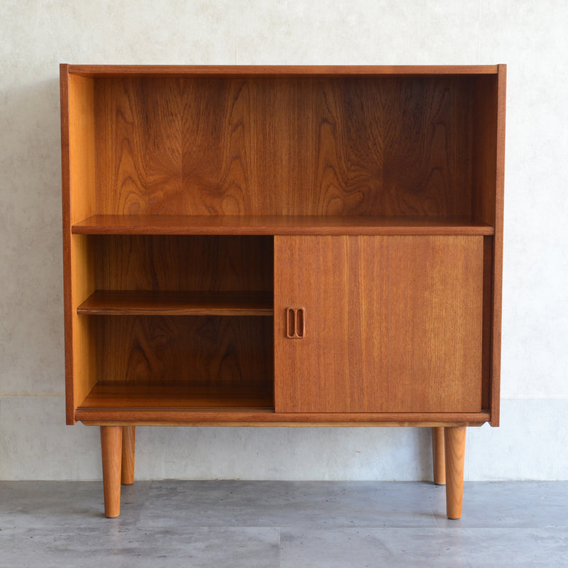 デンマークヴィンテージ　扉付きブックシェルフ3-1（ウッドオイル仕上）