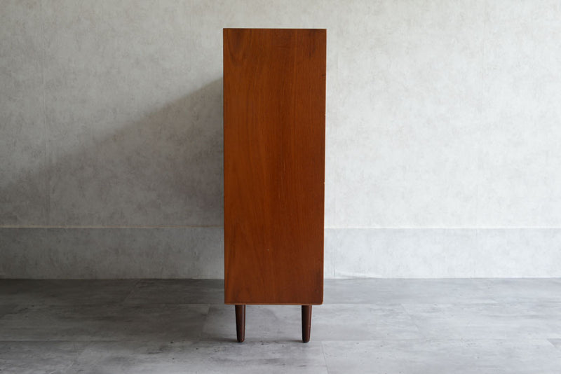 ガラス扉チークキャビネット004