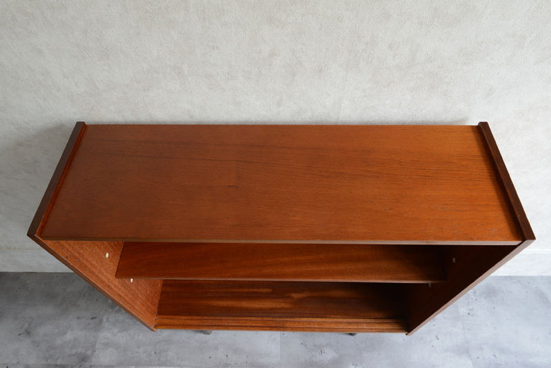 ガラス扉チークキャビネット004