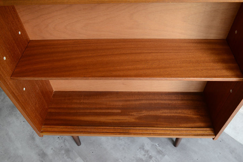 ガラス扉チークキャビネット004