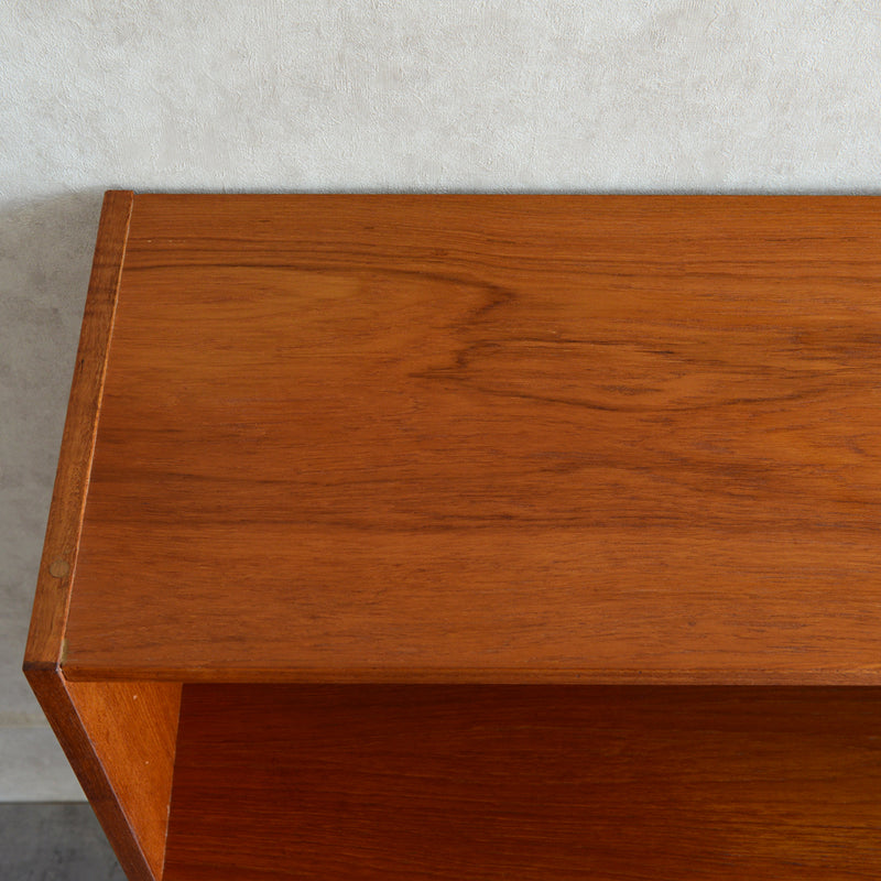 デンマークヴィンテージ　扉付きブックシェルフ3-1（ウッドオイル仕上）