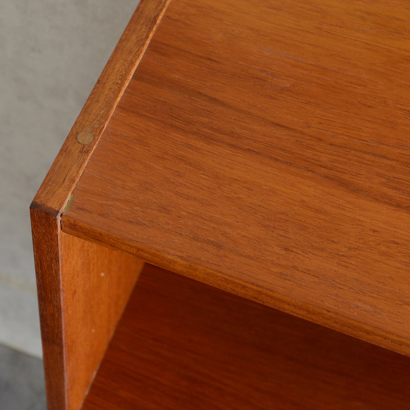 デンマークヴィンテージ　扉付きブックシェルフ3-1（ウッドオイル仕上）