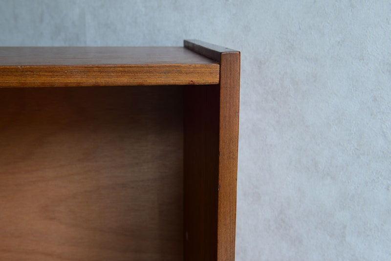 ガラス扉チークキャビネット004