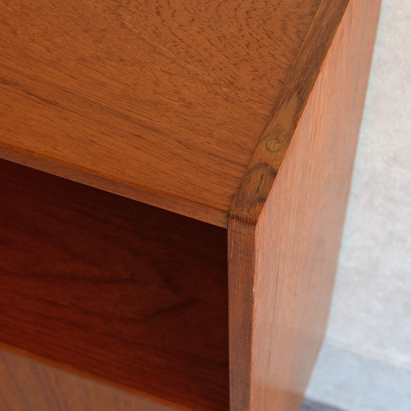 デンマークヴィンテージ　扉付きブックシェルフ3-1（ウッドオイル仕上）