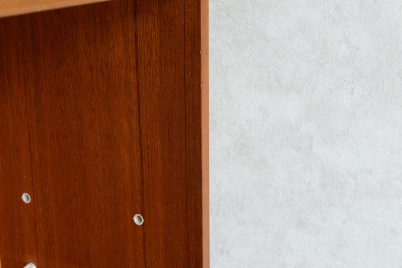 ガラス扉チークキャビネット004